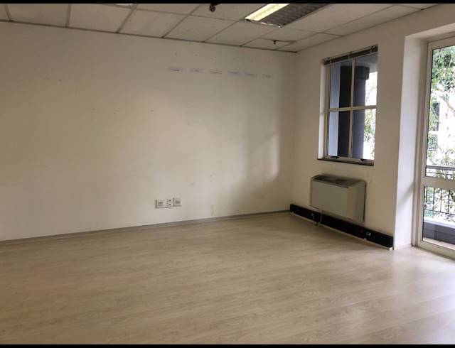 107M² OFFICE TO LET IN ILLOVO